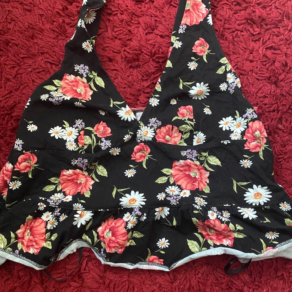 Crop top - Picture 2 of 2